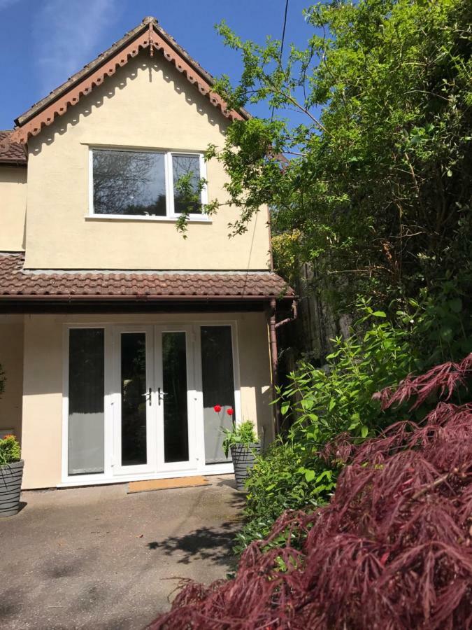 Almondsbury Luxury Apartment Exterior photo